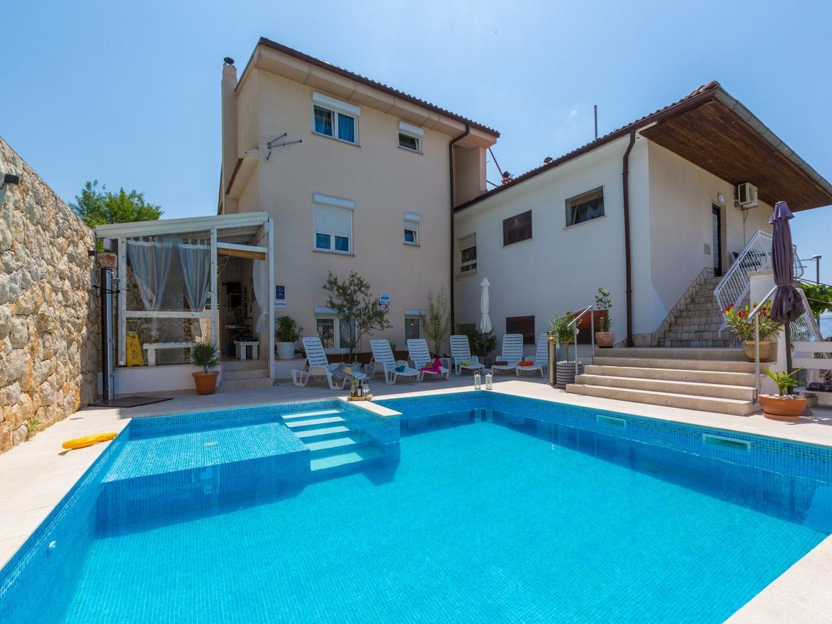 Apartments Susanne Novi Vinodolski Exterior photo